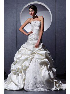Satin Tulle Strapless Chapel Train Ball Gown Wedding Dress with Ruffle Embroidered