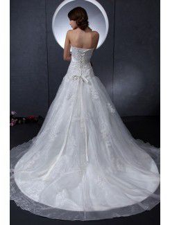 Taffeta Sweetheart Chapel Train A-Line Wedding Dress with Flowers and Embroidered