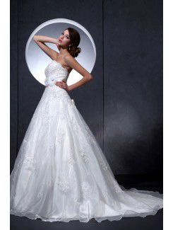 Taffeta Sweetheart Chapel Train A-Line Wedding Dress with Flowers and Embroidered