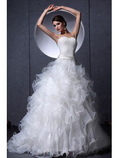 Organza and Lace Sweetheart Chapel Train A-line Wedding Dress