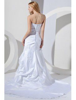 Satin and Lace Sweetheart Chapel Train Sheath Wedding Dress with Embroidered
