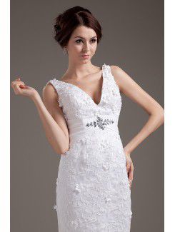 Lace V-Neckline Short Sheath Wedding Dress with Embroidered