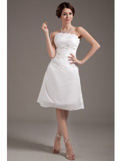 Vestido de novia de una línea de la rodilla-longitud de gasa sin tirantes