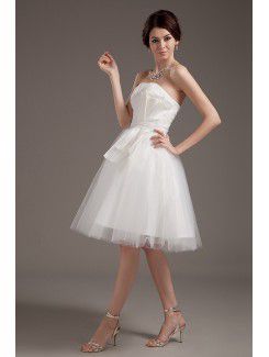 Tulle Strapless Knee-Length Ball Gown Wedding Dress with Ruffle