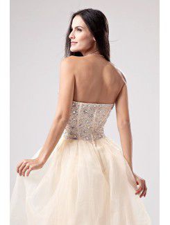 Tulle Sweetheart Knee-Length Ball Gown Wedding Dress with Sequins