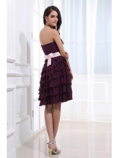 Chiffon Sweetheart Knee-Length A-line Bridesmaid Dress with Ruffle