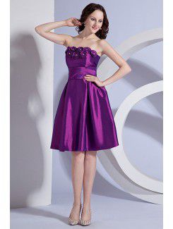 Taffeta Strapless Knee-length A-line Bridesmaid Dress