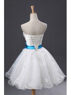 Tulle Strapless Short Ball Gown Wedding Dress with Handmade Flowers