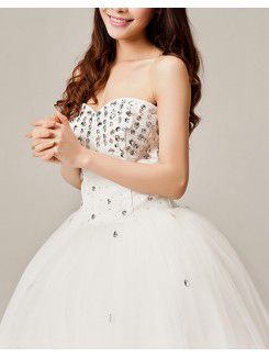 Net Sweetheart Floor Length Ball Gown Wedding Dress with Crystal