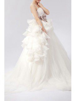 Organza Strapless Chapel Train Ball Gown Wedding Dress with Handmade Flowers