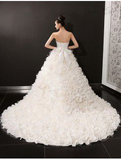 Taffeta Sweetheart Chapel Train Ball Gown Wedding Dress with Crystal