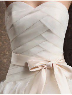 Organza Sweetheart Chapel Train Ball Gown Wedding Dress with Sash
