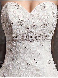 Lace Sweetheart Chapel Train Mermaid Wedding Dress with Beading