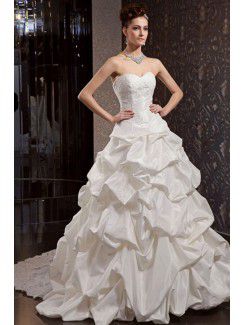 Taffeta Sweetheart Chapel Train Ball Gown Wedding Dress with Beading