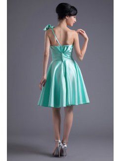 Satin One-Shoulder A-line Knee-Length Bow Cocktail Dress