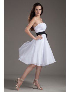 Chiffon Strapless Column White Knee Length Sash Cocktail Dress