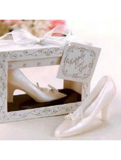 The Crystal Shoes Candle