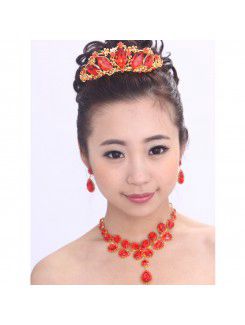 Alloy with Red Rhinestiones Wedding Bridal Headpiece/Combs