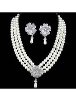 Flor de pedrería y perlas de la joyería de la boda , incluyendo aretes y collar