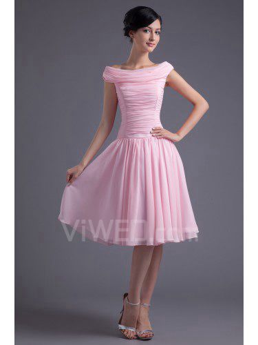 Chiffon Off-the-Shoulder Sheath Knee-Length Directionally Ruched Cocktail Dress