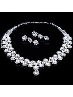 Skinnende bryllup smykker sæt , herunder perler og rhinestones øreringe , halskæde