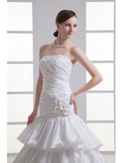 Taffeta Strapless Sheath Sweep Train Hamd-made Flowers Wedding Dress