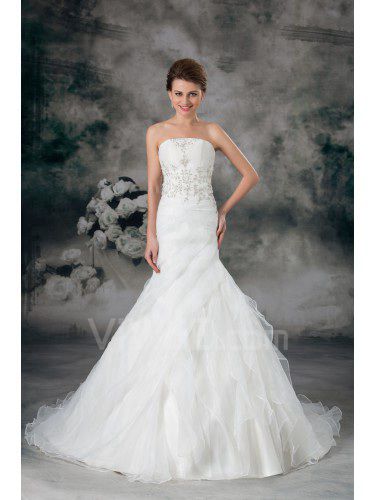 Organza bretelles balayage train gaine robe de mariée brodée