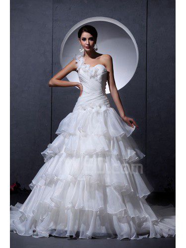 Tulle satin une épaule train chapelle robe de mariée une ligne de fleurs volants