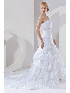 Taffeta Sweetheart Court Train A-Line Wedding Dress with Ruched Flower