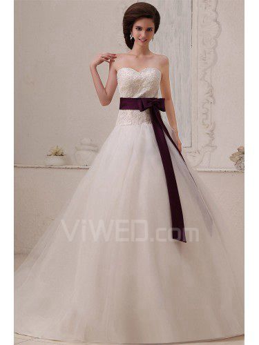 Tulle Sweetheart Chapel Train A-Line Wedding Dress with Embroidered