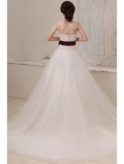 Tulle Sweetheart Chapel Train A-Line Wedding Dress with Embroidered