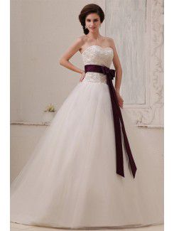 Tulle Sweetheart Chapel Train A-Line Wedding Dress with Embroidered