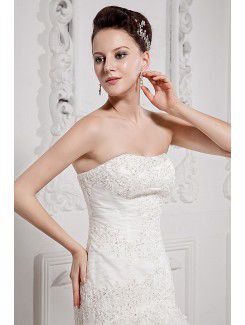 Tulle Strapless Sweep Train A-line Wedding Dress with Embroidered