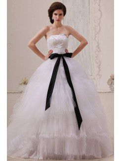 Gasväv axelbandslös golv längd balklänning bröllopsklänning med fönsterbåge och broderade