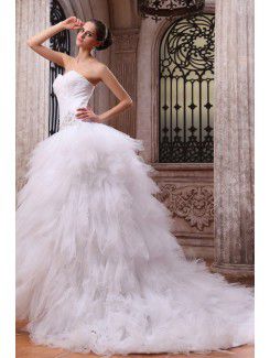 Tulle Sweetheart Chapel Train Ball Gown Wedding Dress