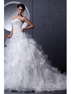 Organza and Lace Sweetheart Chapel Train A-line Wedding Dress