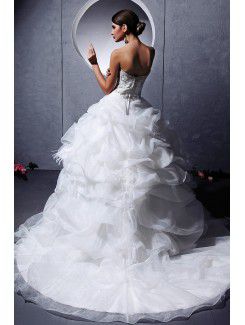 Organza Sweetheart Chapel Train Ball Gown Wedding Dress with Beading and Ruffle