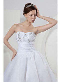 Organza Sweetheart Sweep Train Ball Gown Wedding Dress