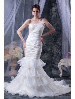 Organza strapless rechter trein zeemeermin trouwjurk met ruches handgemaakte bloem