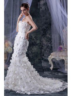 Lace Sweetheart Chapel Train Mermaid Wedding Dress