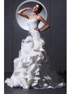 Organza Sweetheart Chapel Train A-Line Wedding Dress