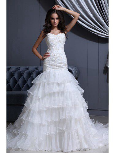 Organza sweetheart cappella treno abito da sposa sirena con ricami e volant