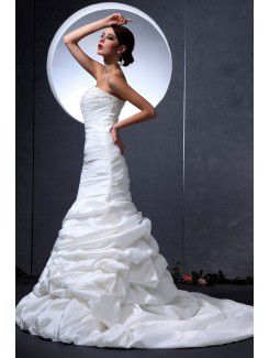 Charmeuse Sweetheart Court Train Mermaid Wedding Dress