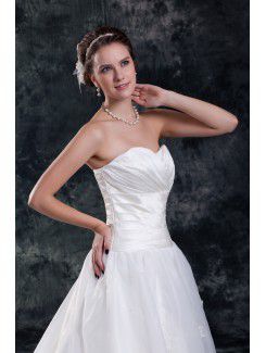 Organza Sweetheart Sweep Train Ball Gown Wedding Dress