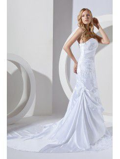 Satin and Lace Sweetheart Chapel Train Sheath Wedding Dress with Embroidered