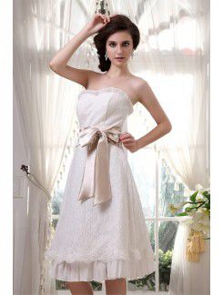 Lace and Chiffon Strapless Knee-Length A-Line Wedding Dress with Embroidered