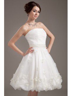 Tulle Strapless Short A-line Wedding Dress with Applique and Beading