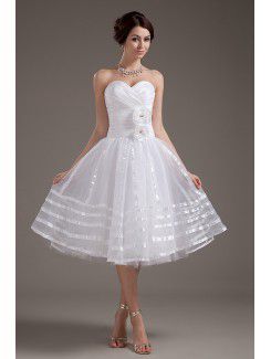 Satin et tulle genou longueur robe de mariée a-ligne sweetheart