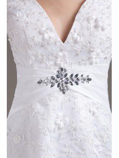 Lace V-Neckline Short Sheath Wedding Dress with Embroidered