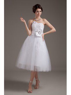 Tulle longueur genou bretelles robe de mariée a-ligne